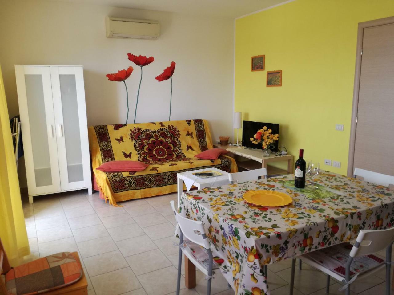 I Papaveri Apartments San Vincenzo Ngoại thất bức ảnh